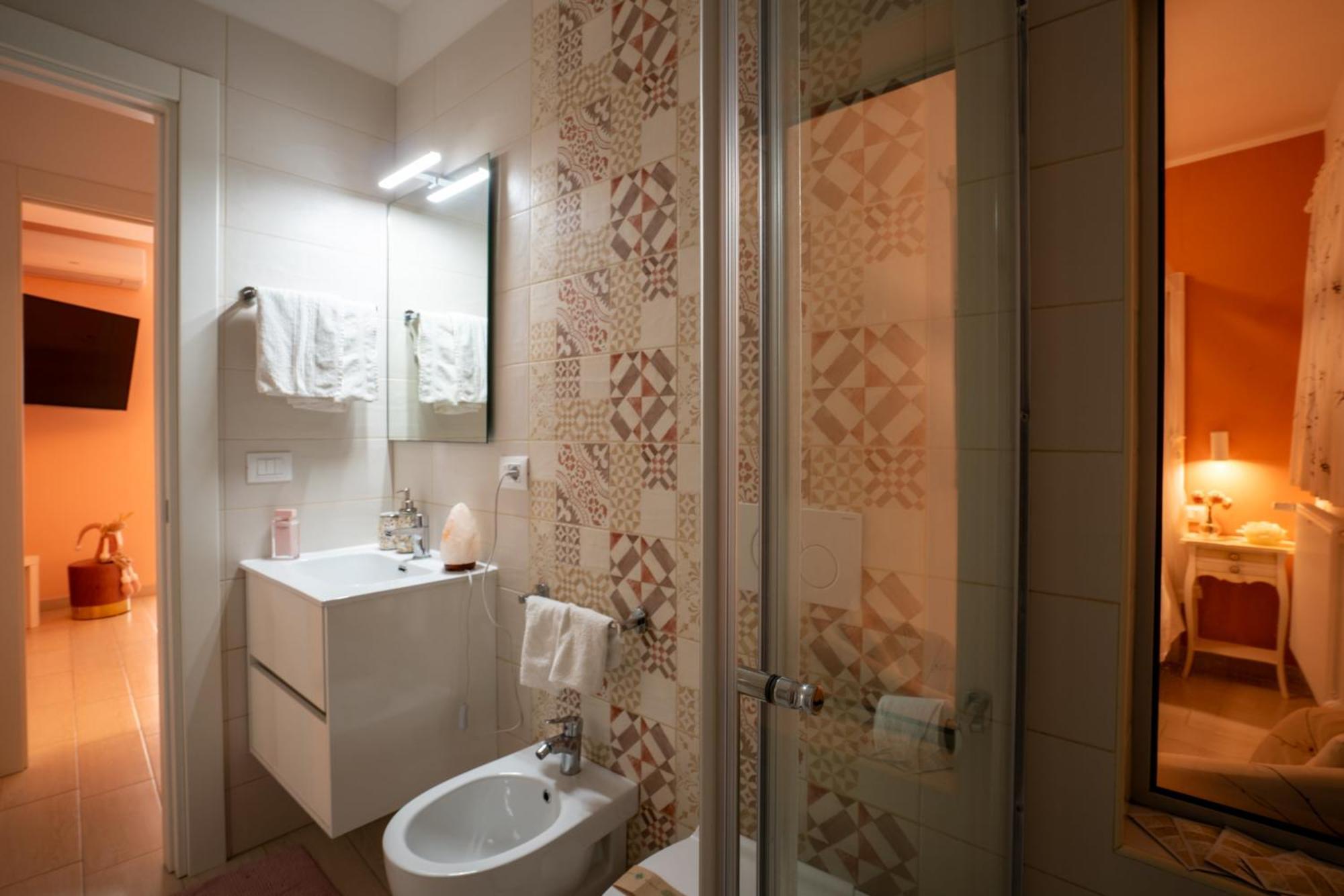 Petali Rosa - Dimora Peonia Villa Polignano a Mare Luaran gambar